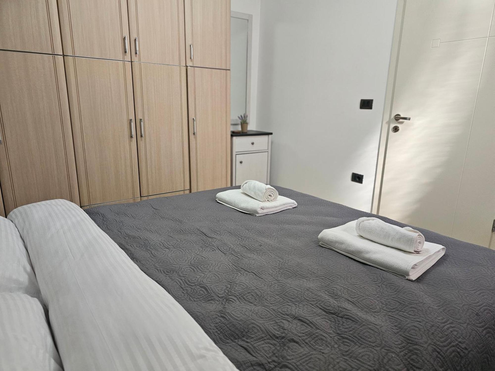 Apartamento Wanderlust Tirana 2 Exterior foto